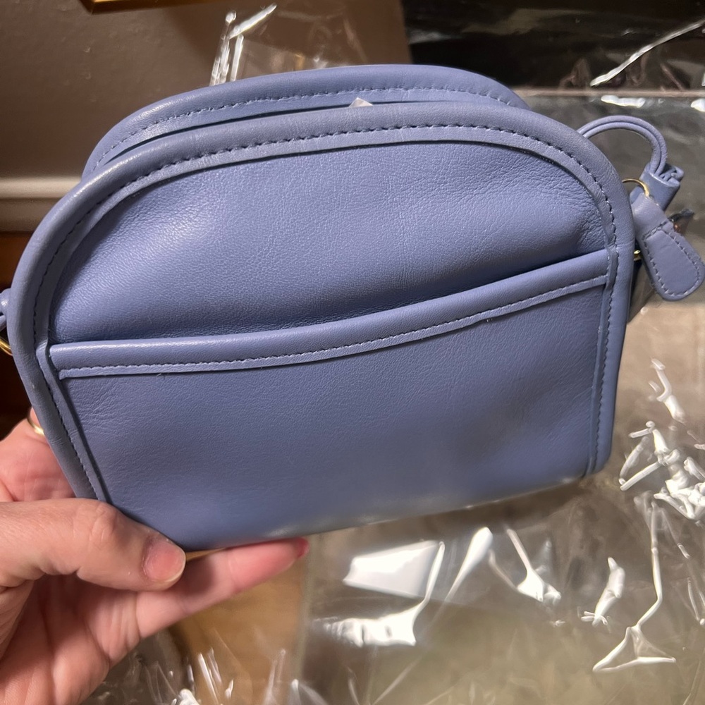 Coach / Mini Abbie Crossbody / 9017 Perriwinkle Blue